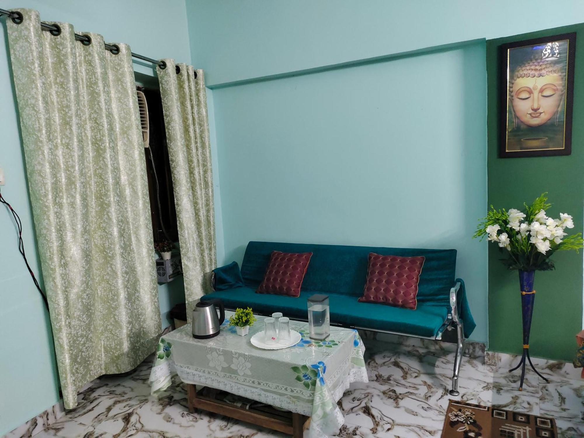 Banarasiya Close To Banaras Railway Station