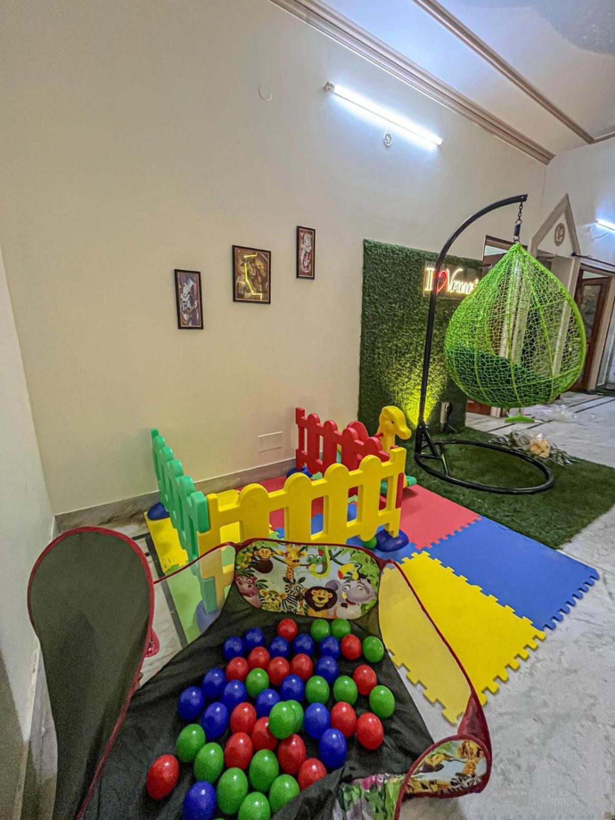 Serene Stays At Varanasi - 5Bhk Luxury Villa Villa Varanasi