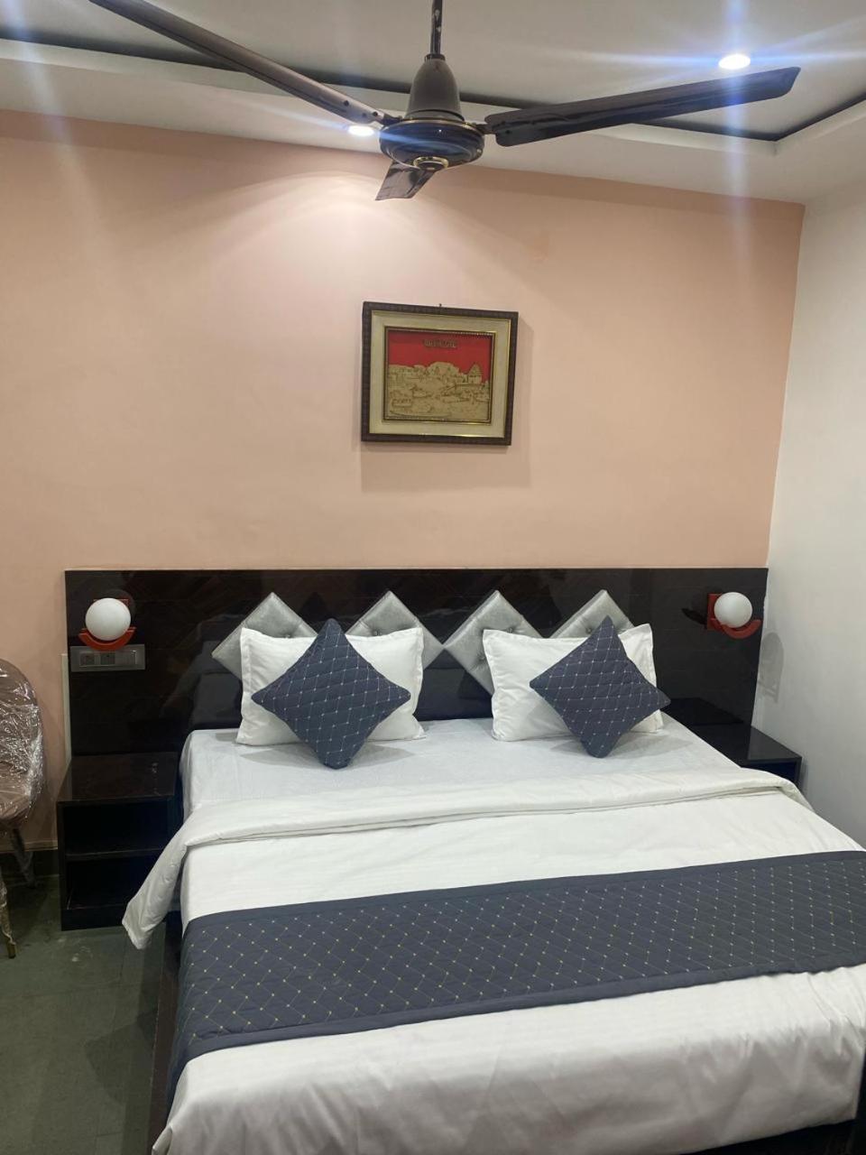 Guest house Shri Murari Relax Pg *