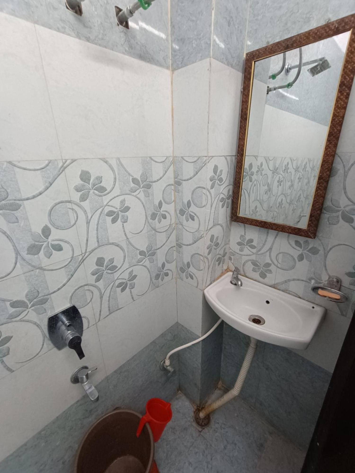 Guest house Kamala P