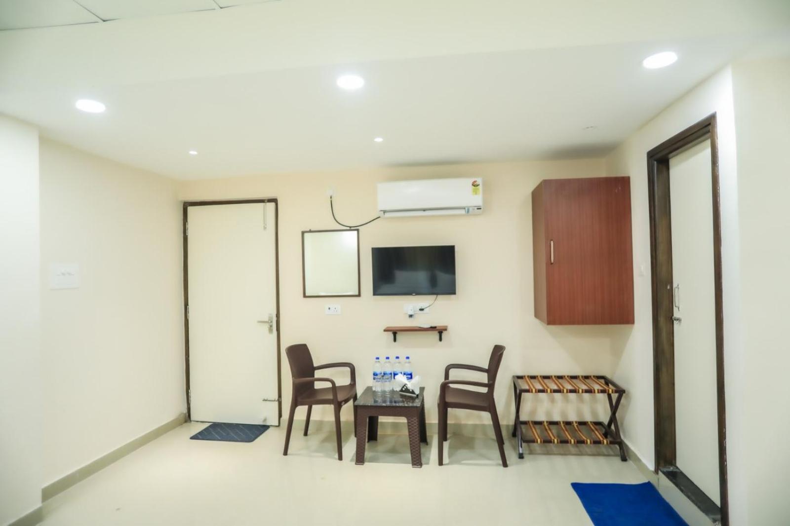 Apartment Pretty Garden View 3bhk Furnished Flat Near Kashi Vishwanath Temple Varanasi