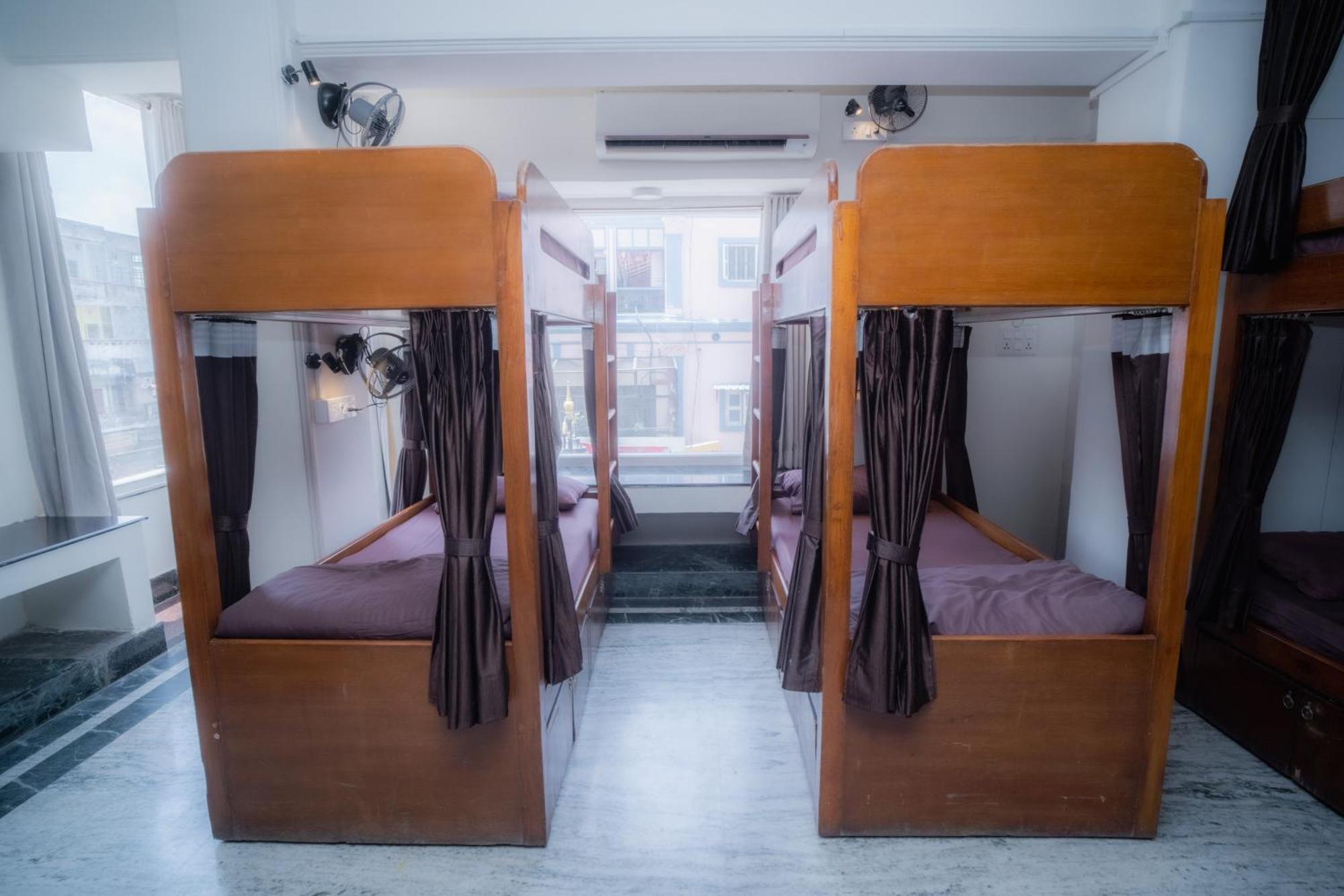 Pearl Courtyard Hostel *
