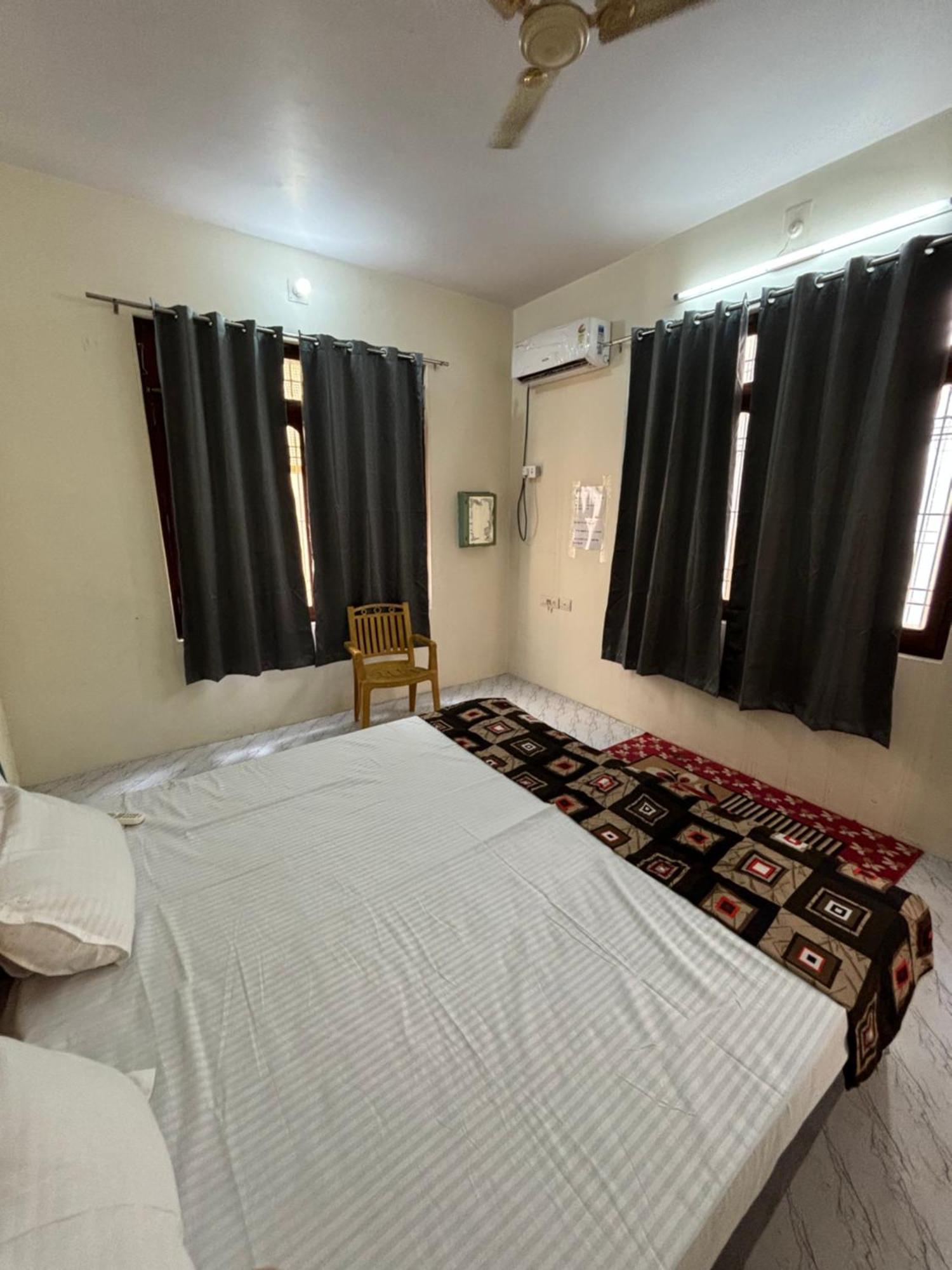 Pipewalas House Homestay Varanasi
