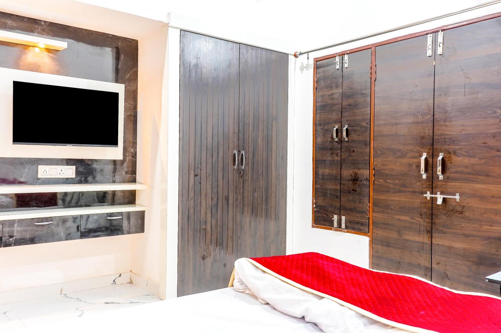 Gm Residency Guest house *