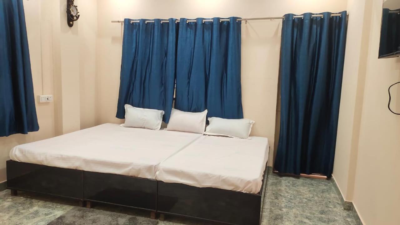 Kashi Dham Homestay *