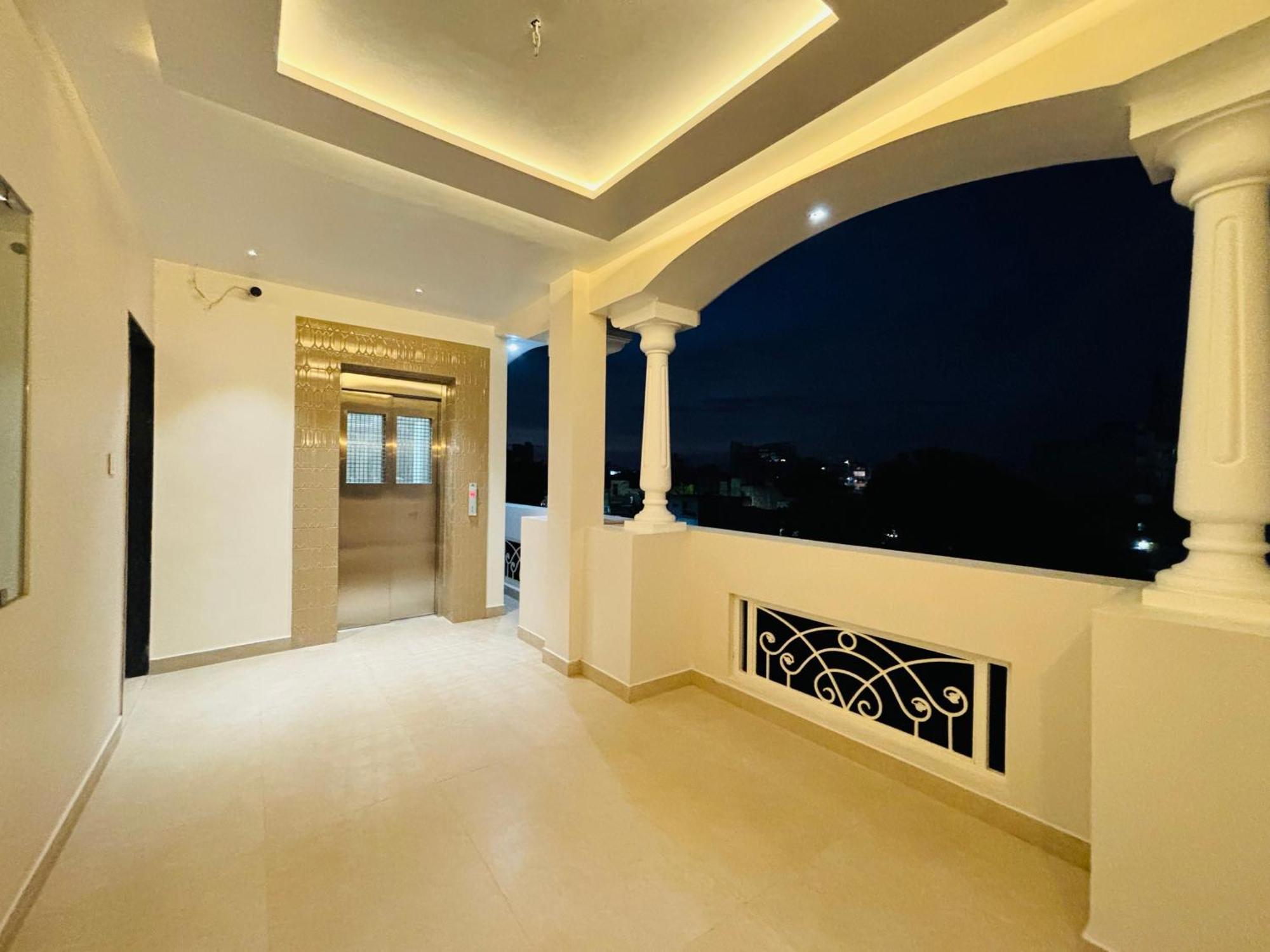 Hotel Tls- The Lavish Varanasi