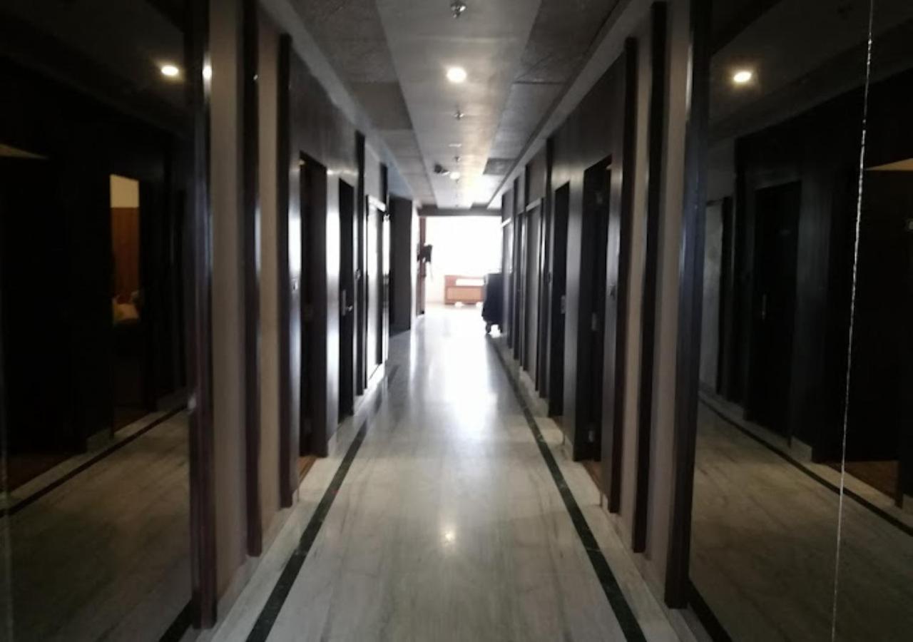 Surabhi International 3*