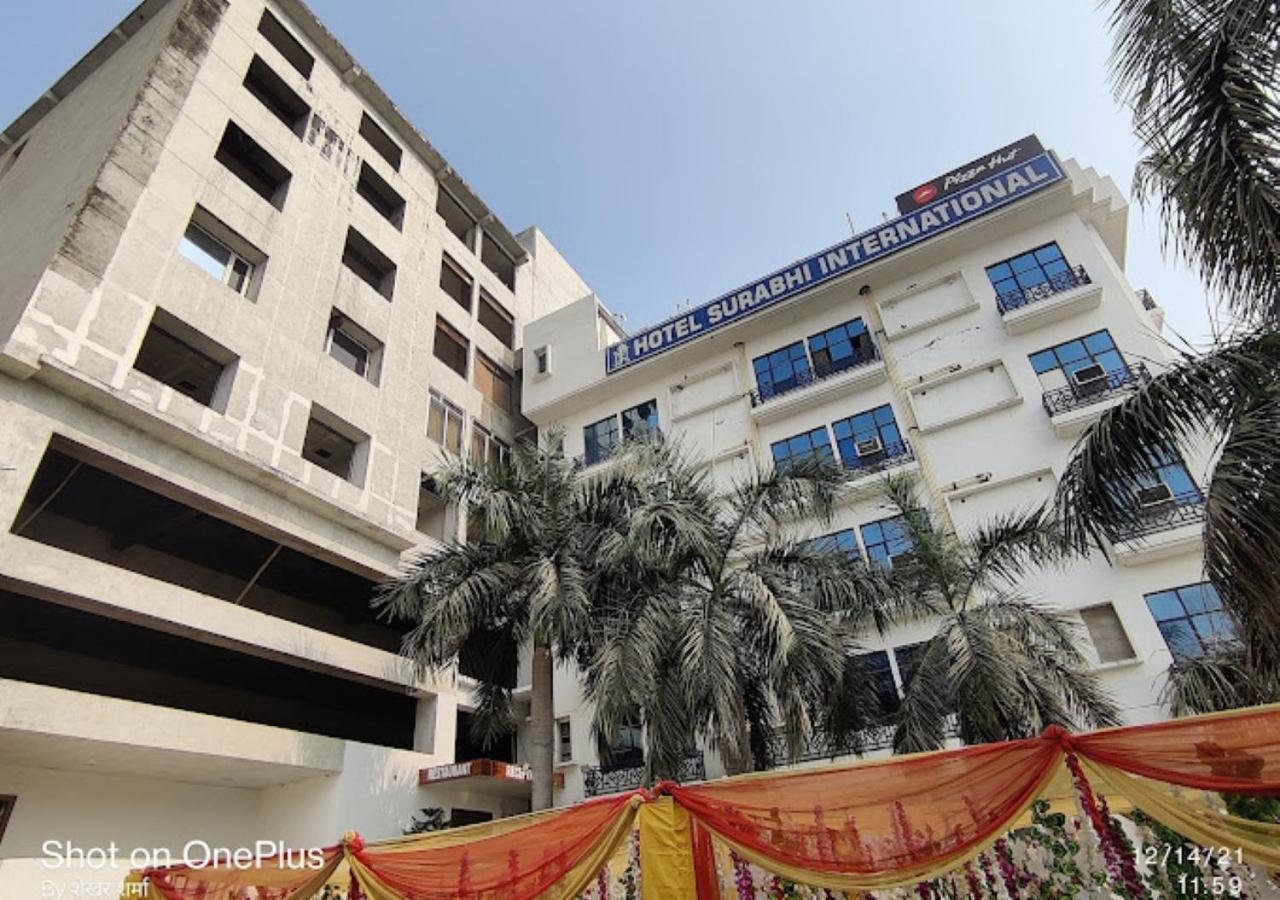 Surabhi International Hotel 3*
