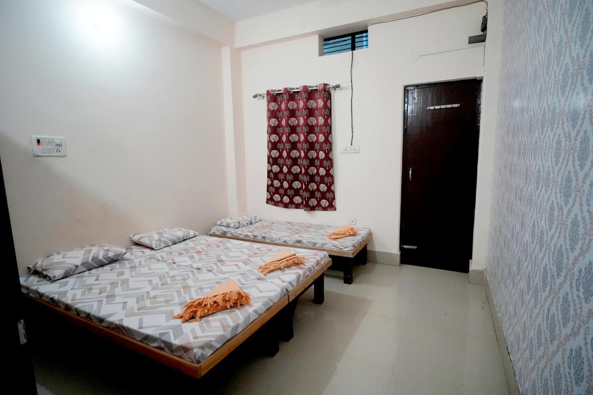 Banaras Gully House 500 Ft From The Ghats Hostel Varanasi