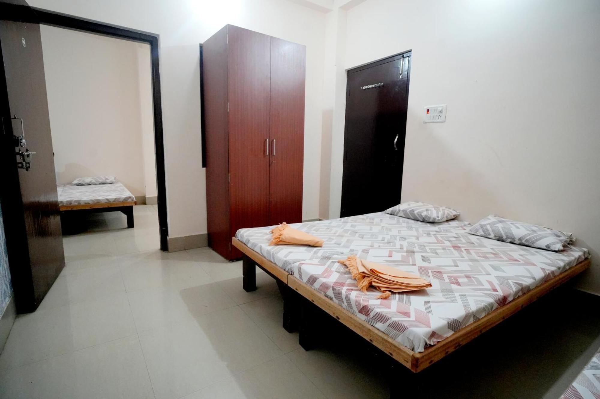 Banaras Gully House 500 Ft From The Ghats Hostel *