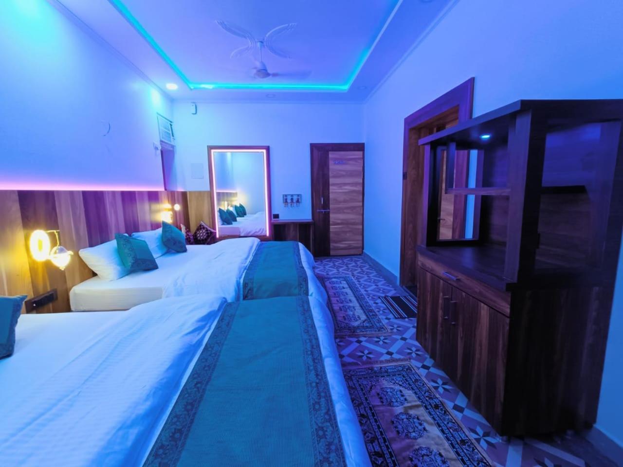 Hostel Gypsy Diaries *
