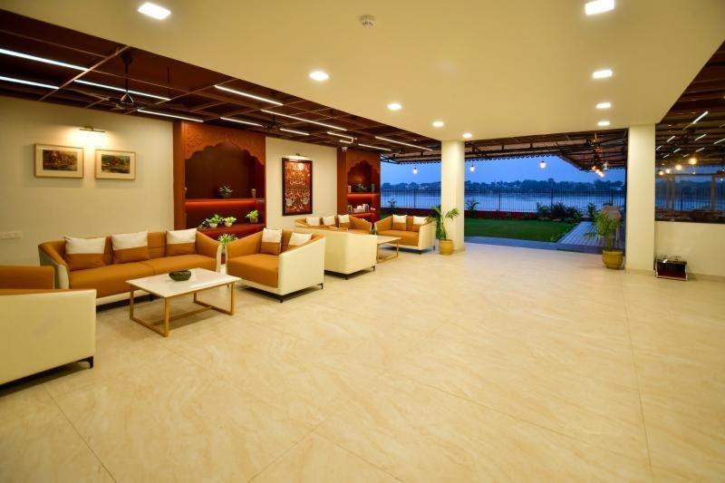 Aviral Ganga A Unit Of Amritaam Wellness Hotel