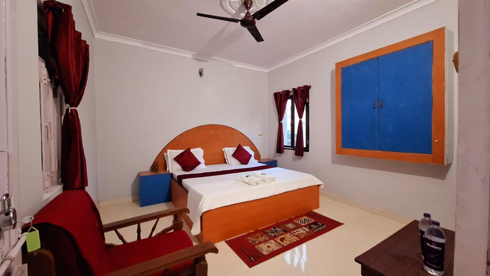 Mohit Paying Hostel
