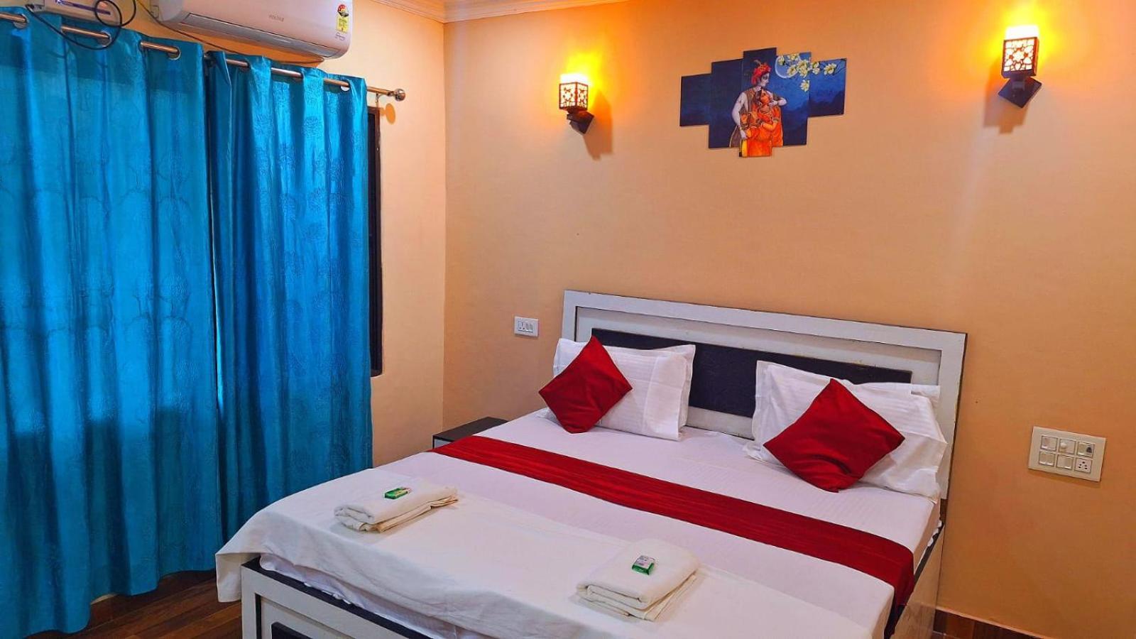 Mohit Paying Hostel Varanasi