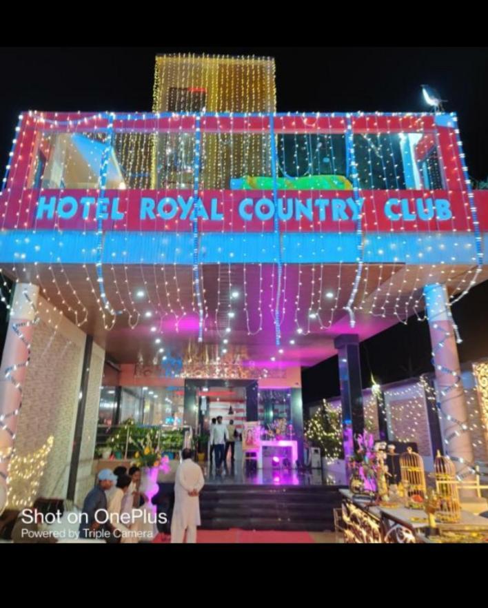 Royal Country Club Hotel Varanasi