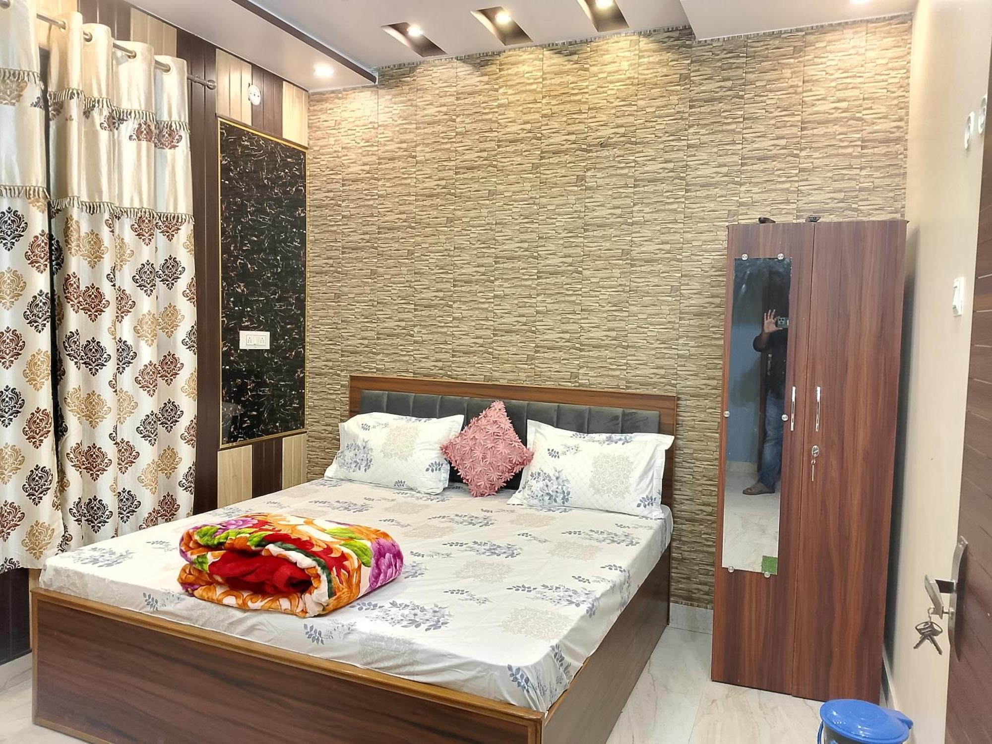 Bhardwaj Darbar Guest house Varanasi