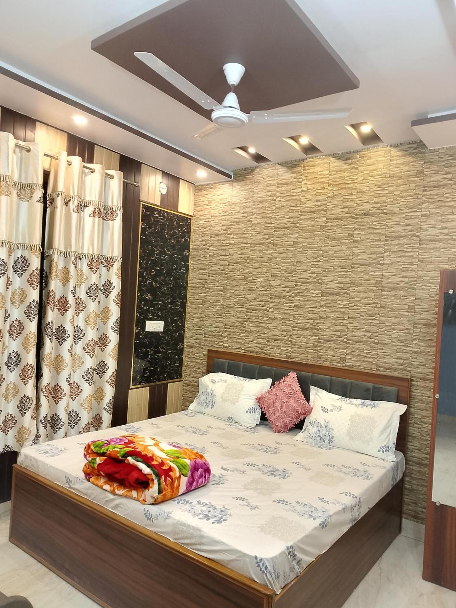 Bhardwaj Darbar Guest house
