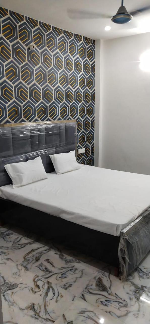 Guest house Gayatri Grand Paying