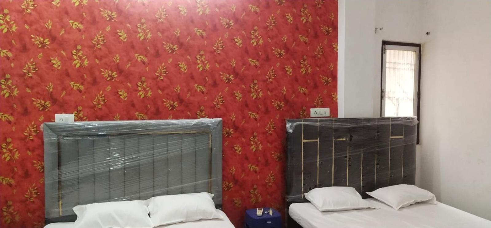 Gayatri Grand Paying Guest house *
