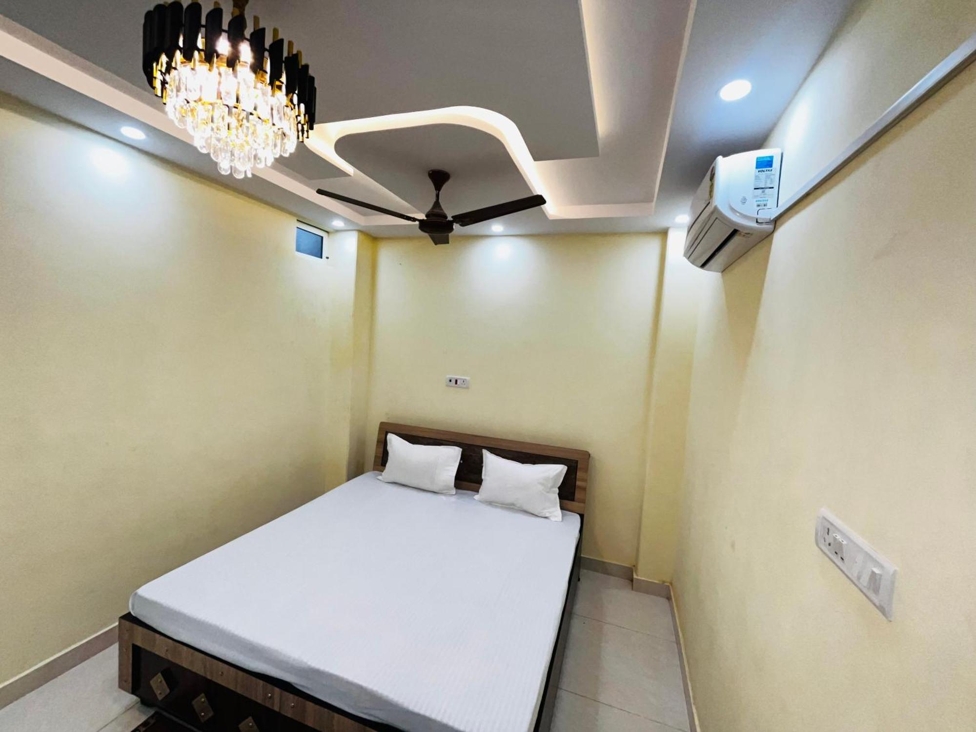 Homestay Kashi Residency *