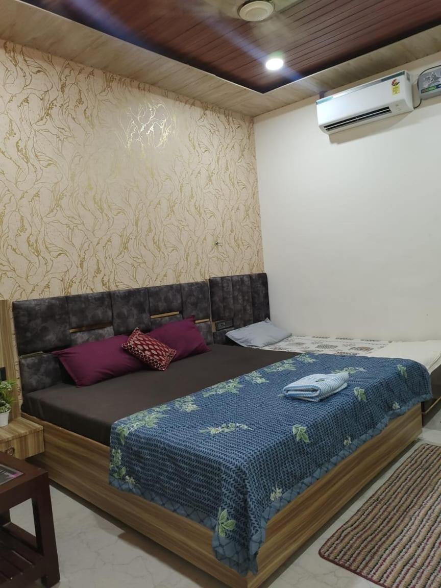 Banarasiya Close To Banaras Railway Station Homestay *