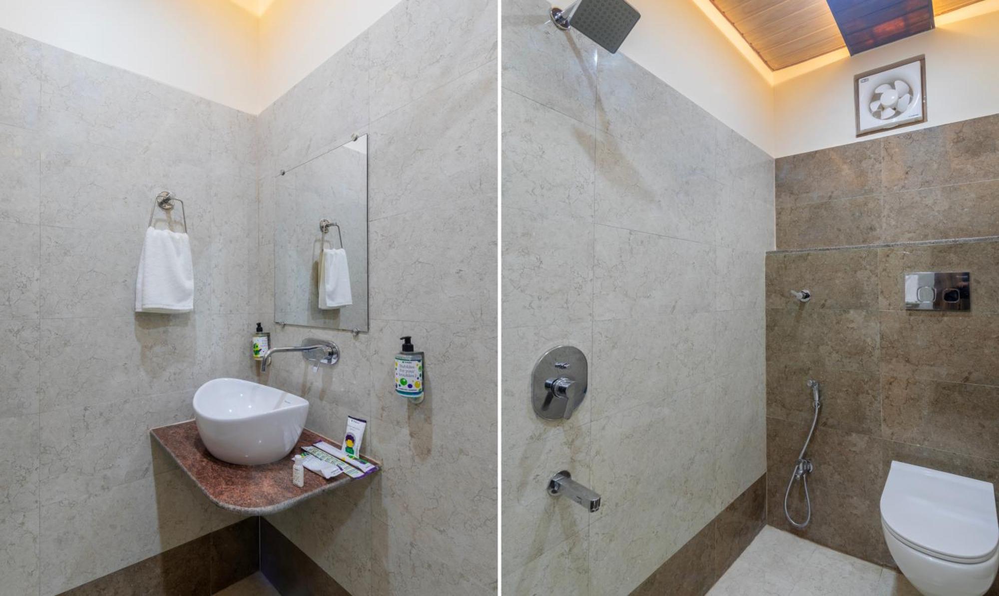 Hotel Treebo Golden Kashi 3*