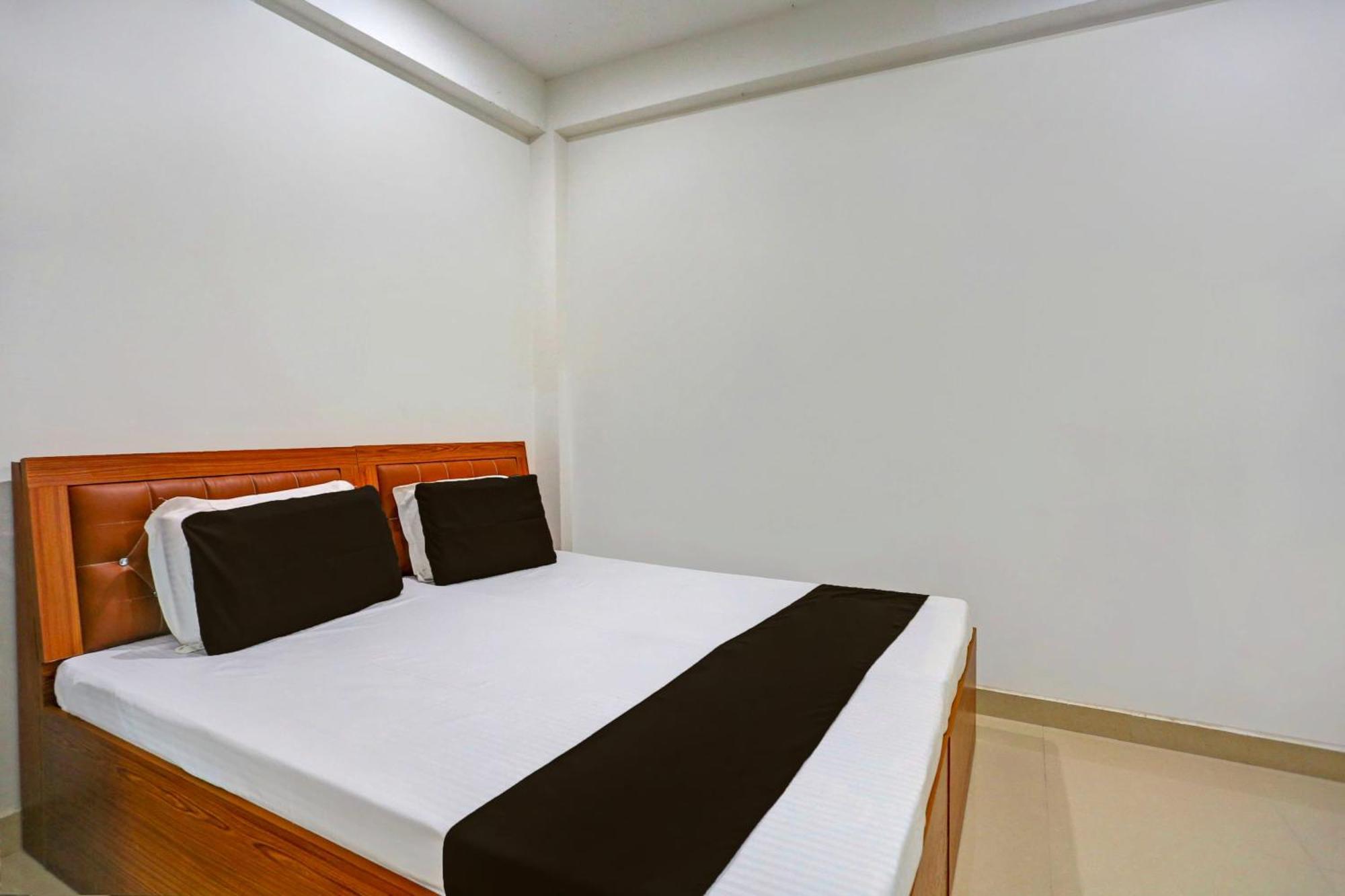 Hotel O Amantran Residency
