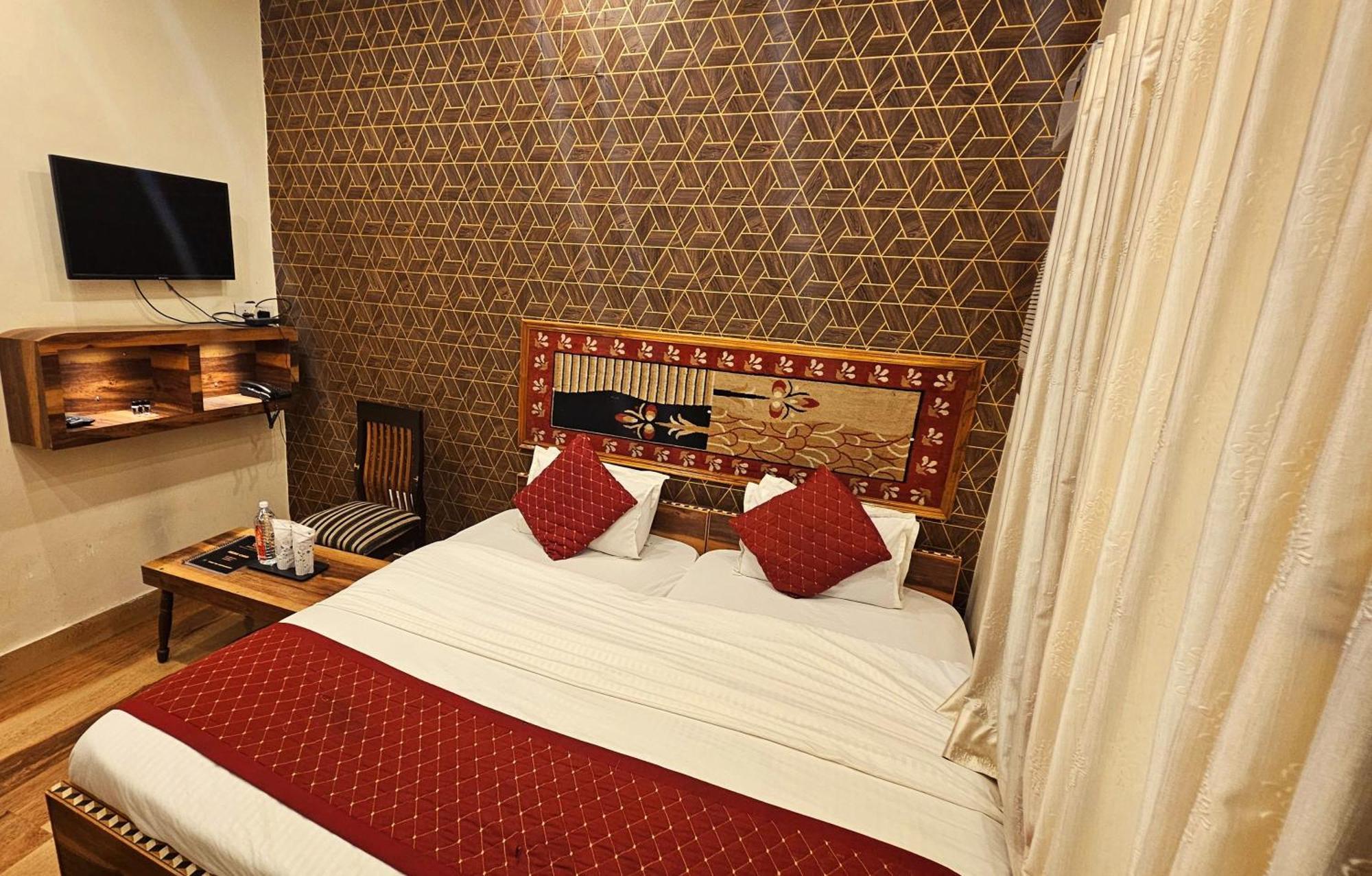 Bhagyashree Hotel