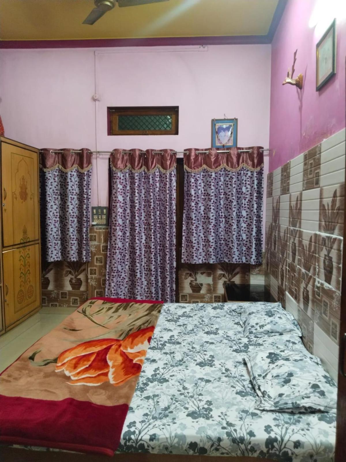 Shree Krishna Family * Varanasi