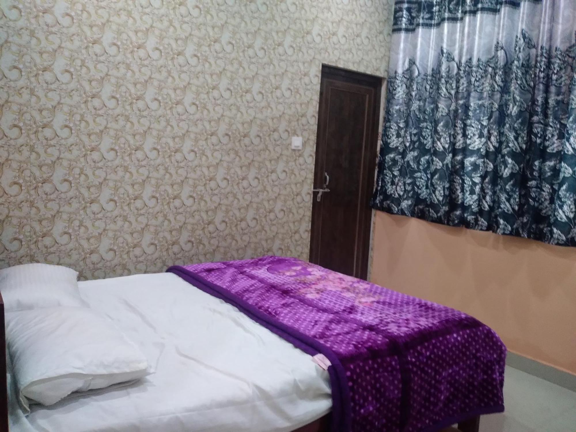 Guest house Shree Vishwanath P Guest Hause