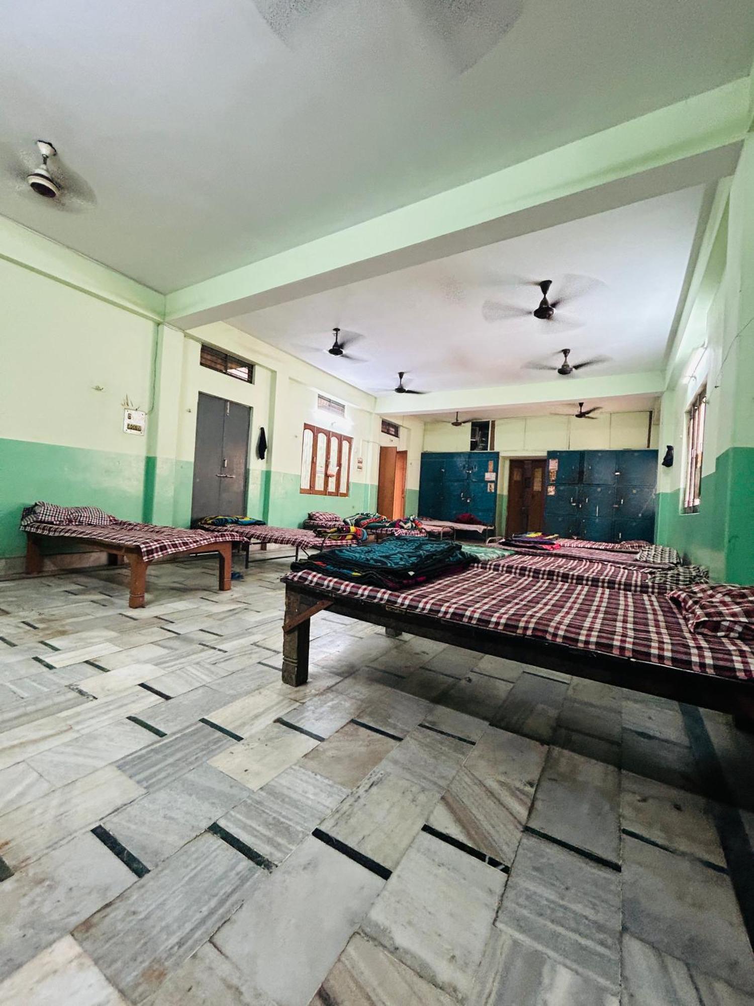 Hotel Satsang