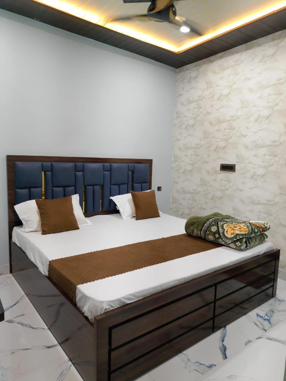 Guest house Shree Kashi Paying Varanasi