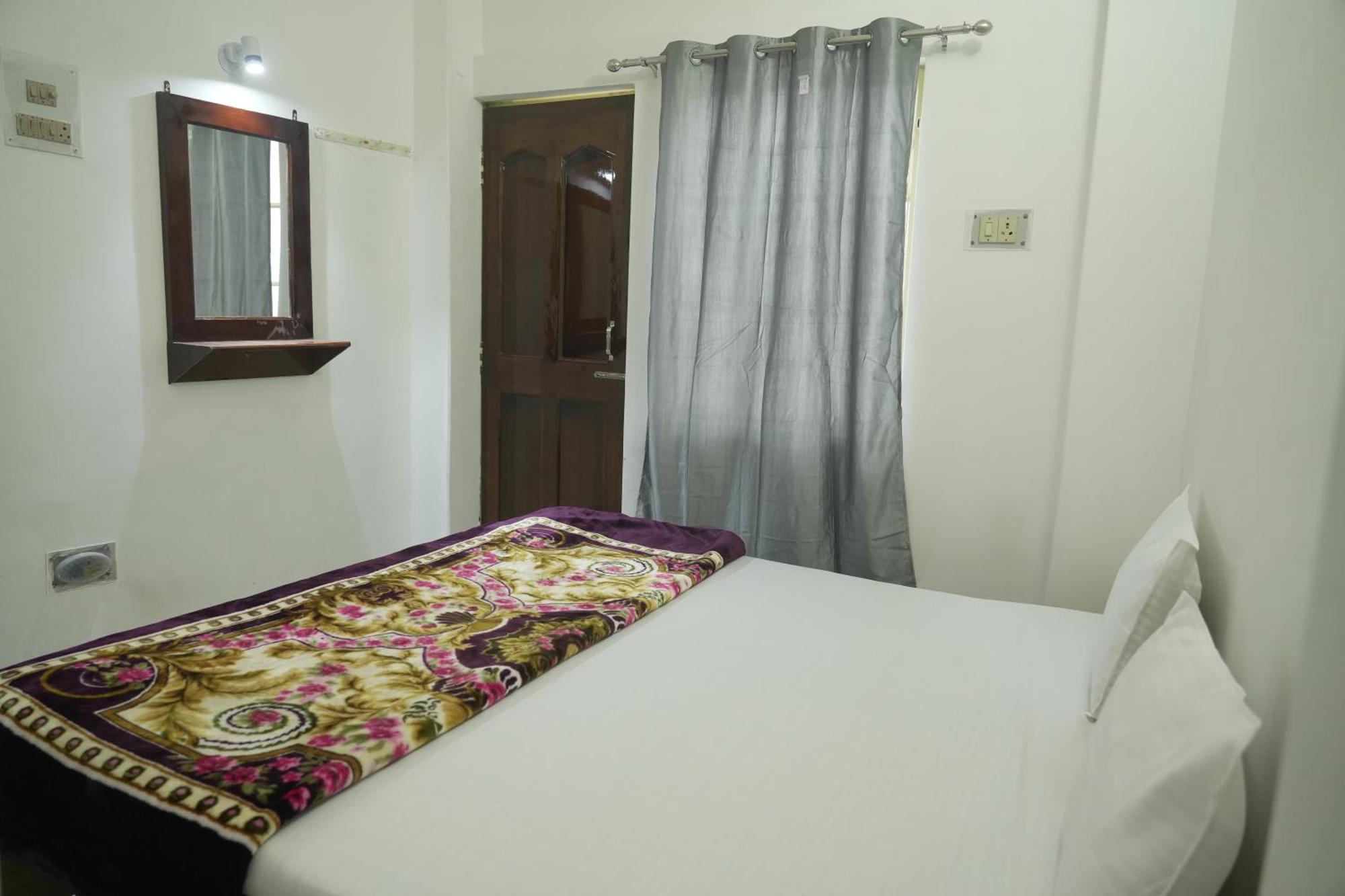 Varanasi Rest House Guest house