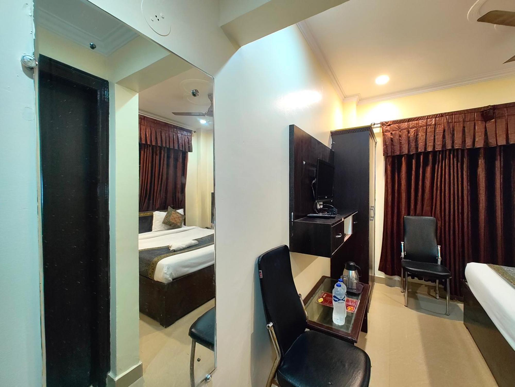 Homestay Ashoka Grand Kashi Vidyapith ! - Near Railway Station, With Wifi-restaurant-and-parking-facilities-prime-location-best Selling In Varanasi