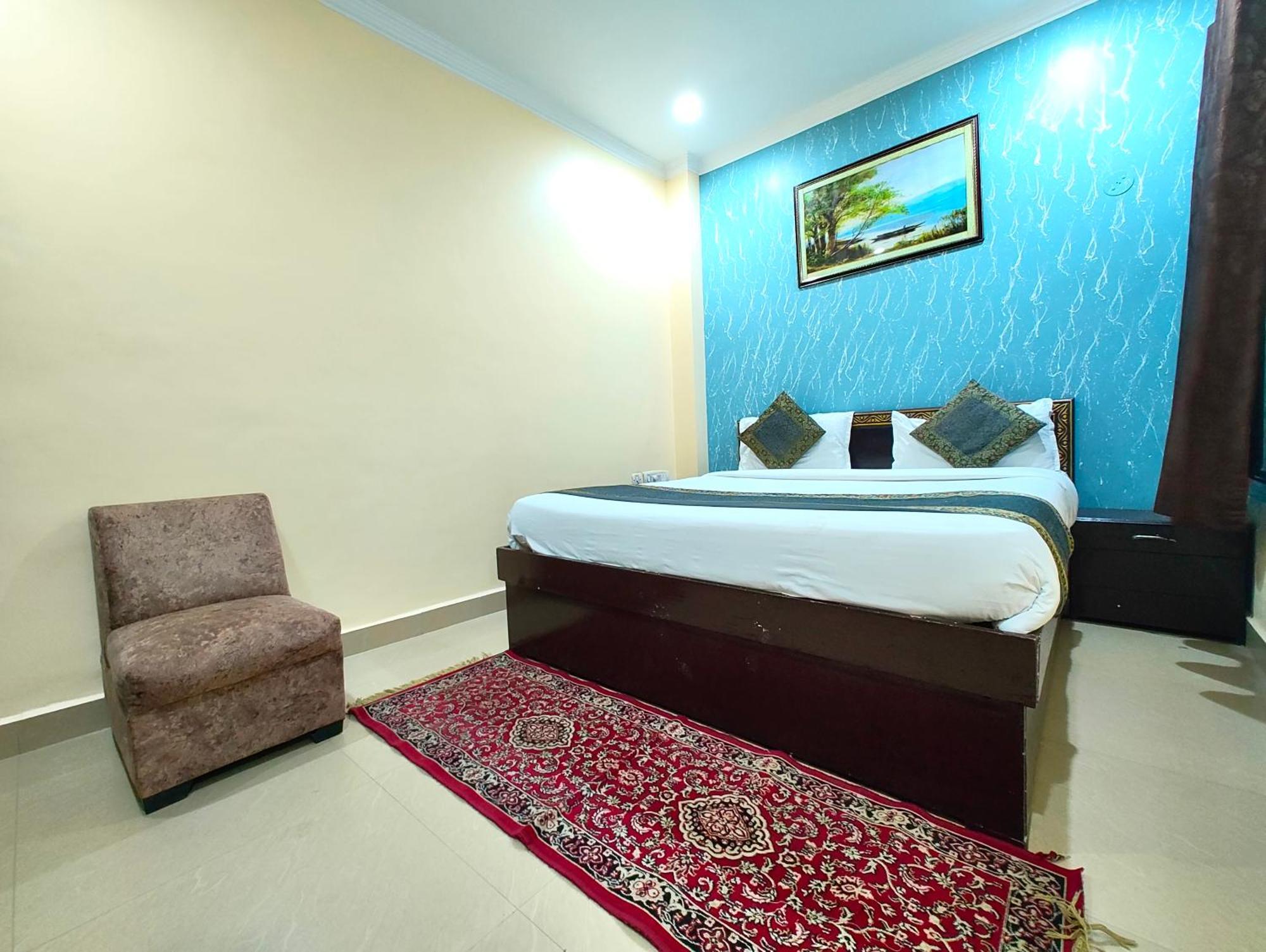 Homestay Ashoka Grand Kashi Vidyapith ! - Near Railway Station, With Wifi-restaurant-and-parking-facilities-prime-location-best Selling In *