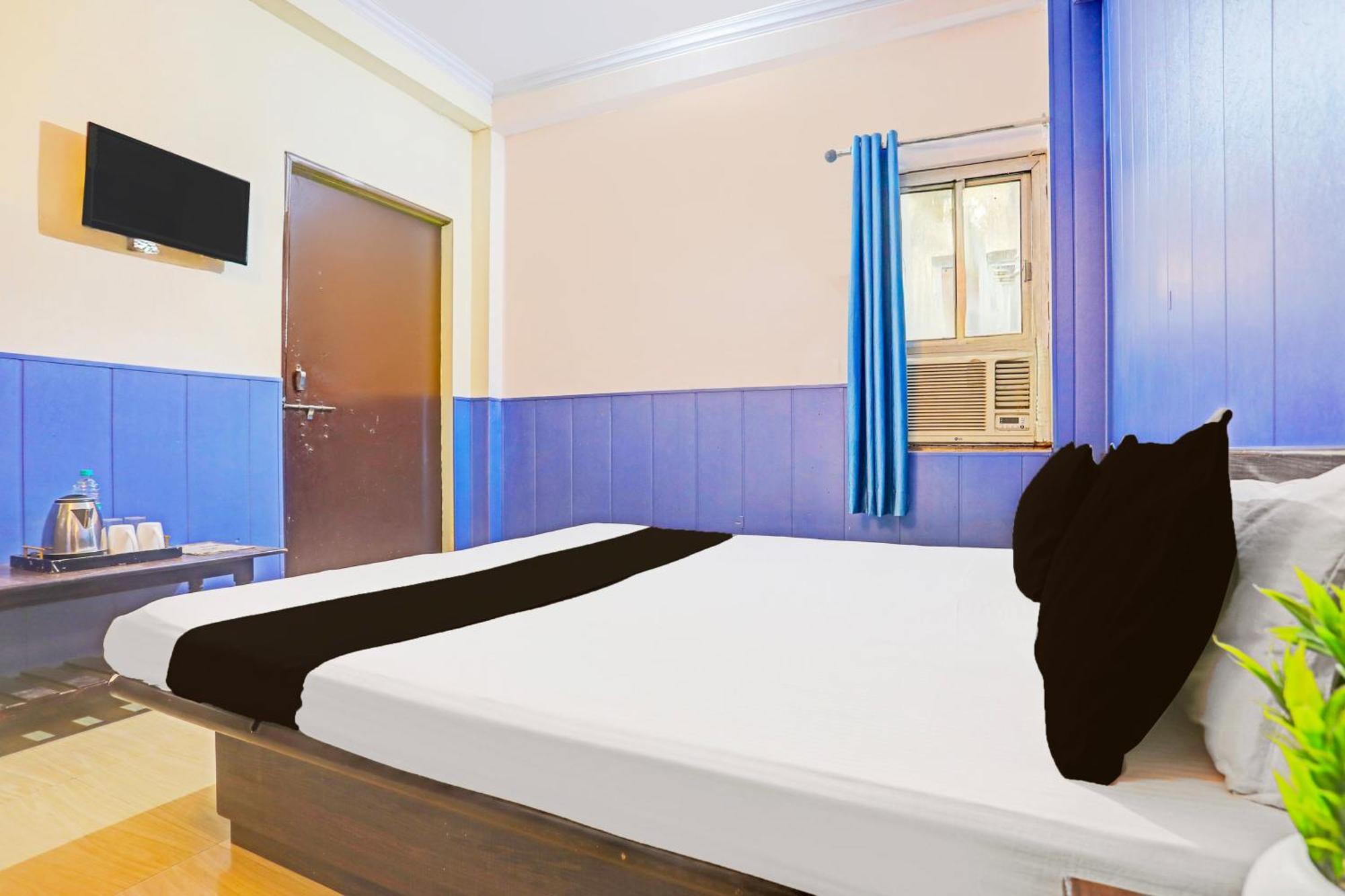 Hotel O Arvi Varanasi