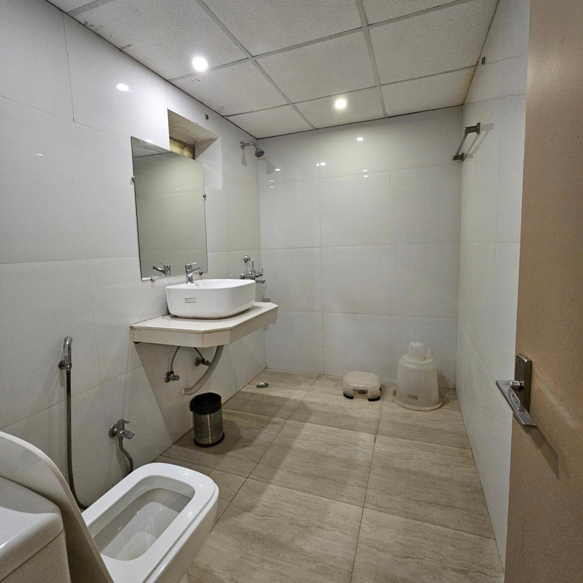 Hotel Padmini International- Sigra Hotel Varanasi