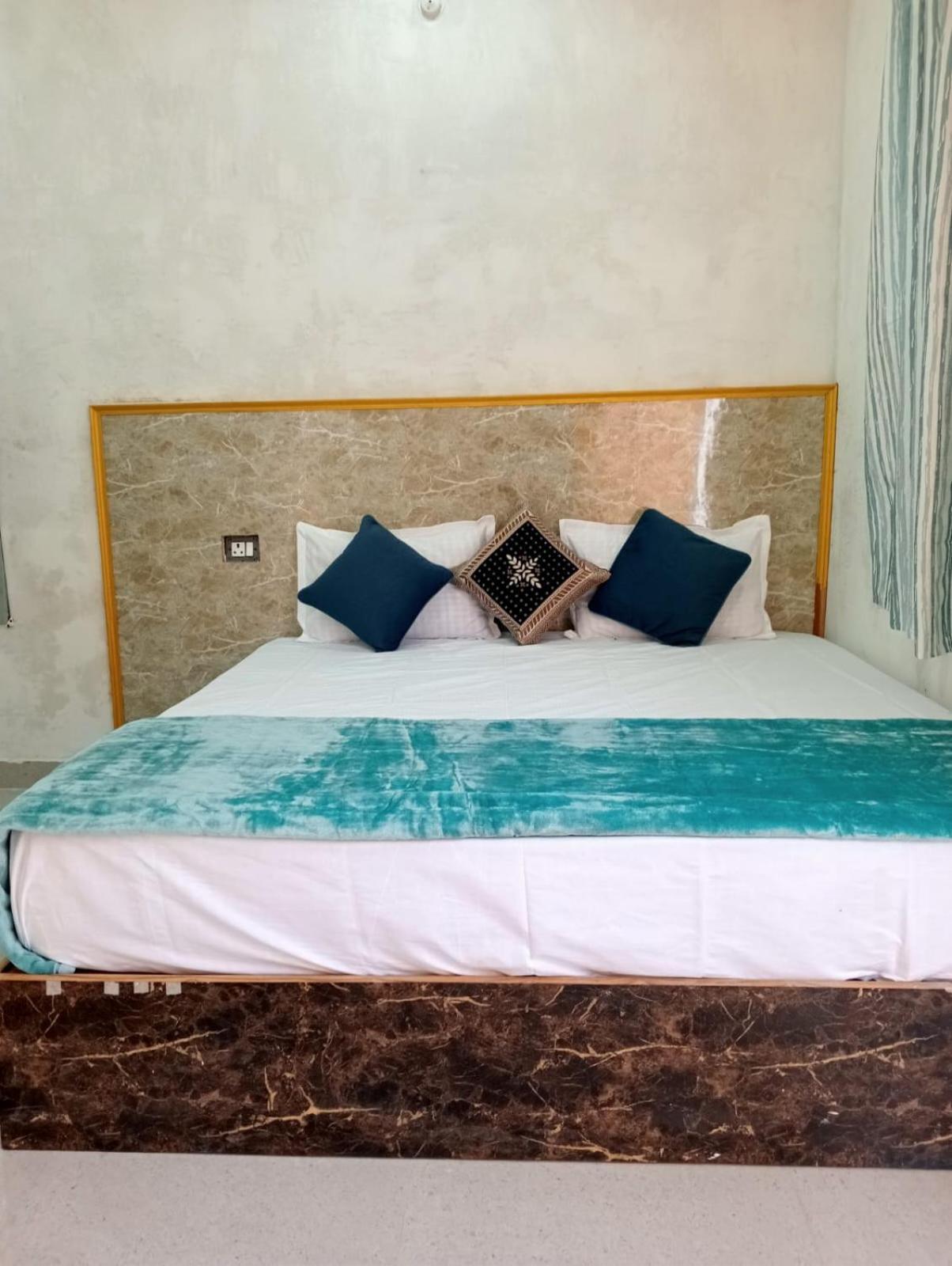 The Rainbow Residency Guest house Varanasi