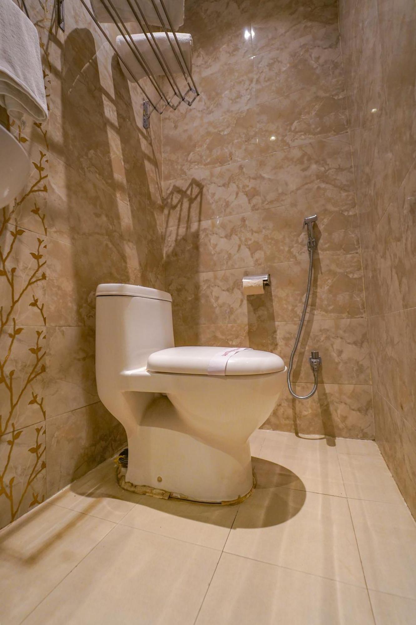 Shiv Rudraksh Resort, Near Assi Ghat 3*