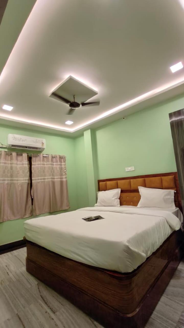 Guest house Aditya Residency Varanasi