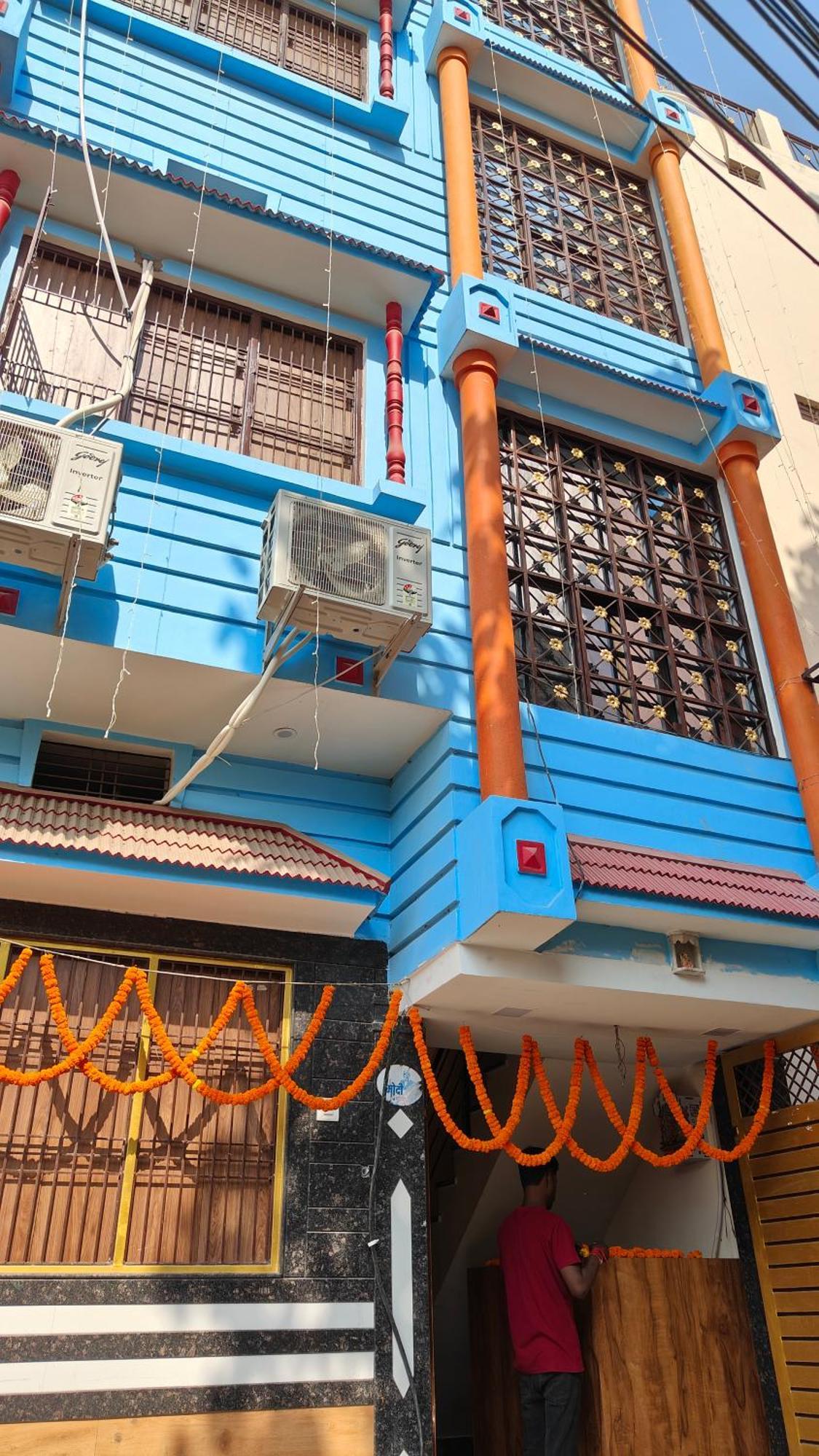 Guest house Aditya Residency Varanasi