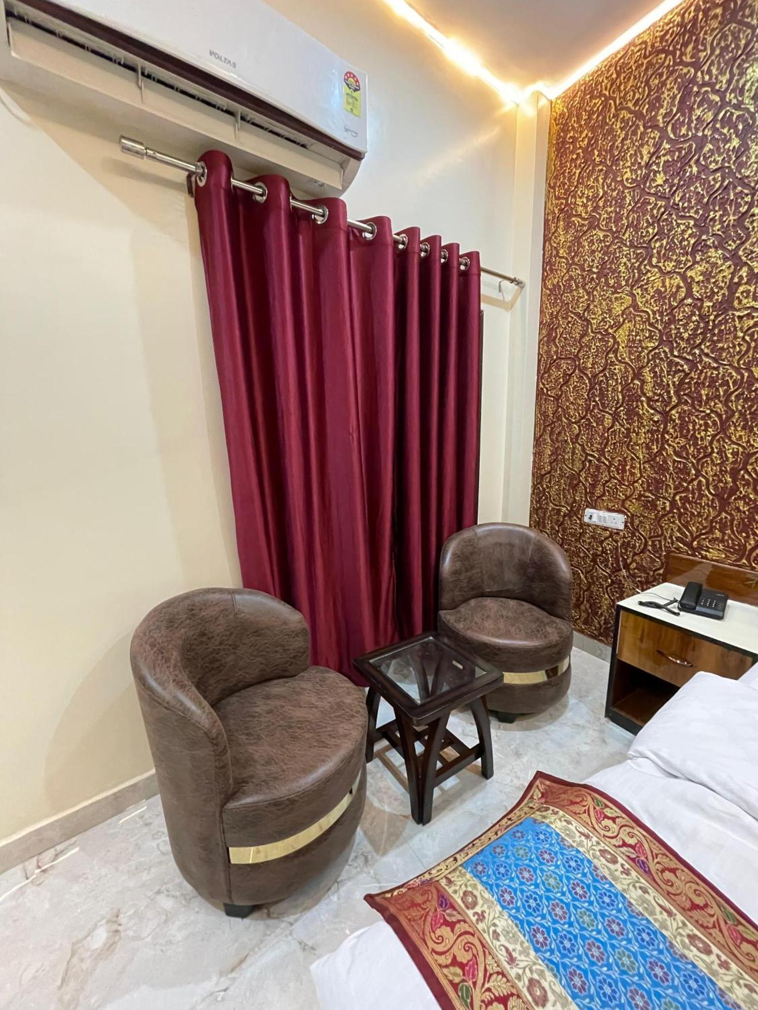 Classy5 Guest house *