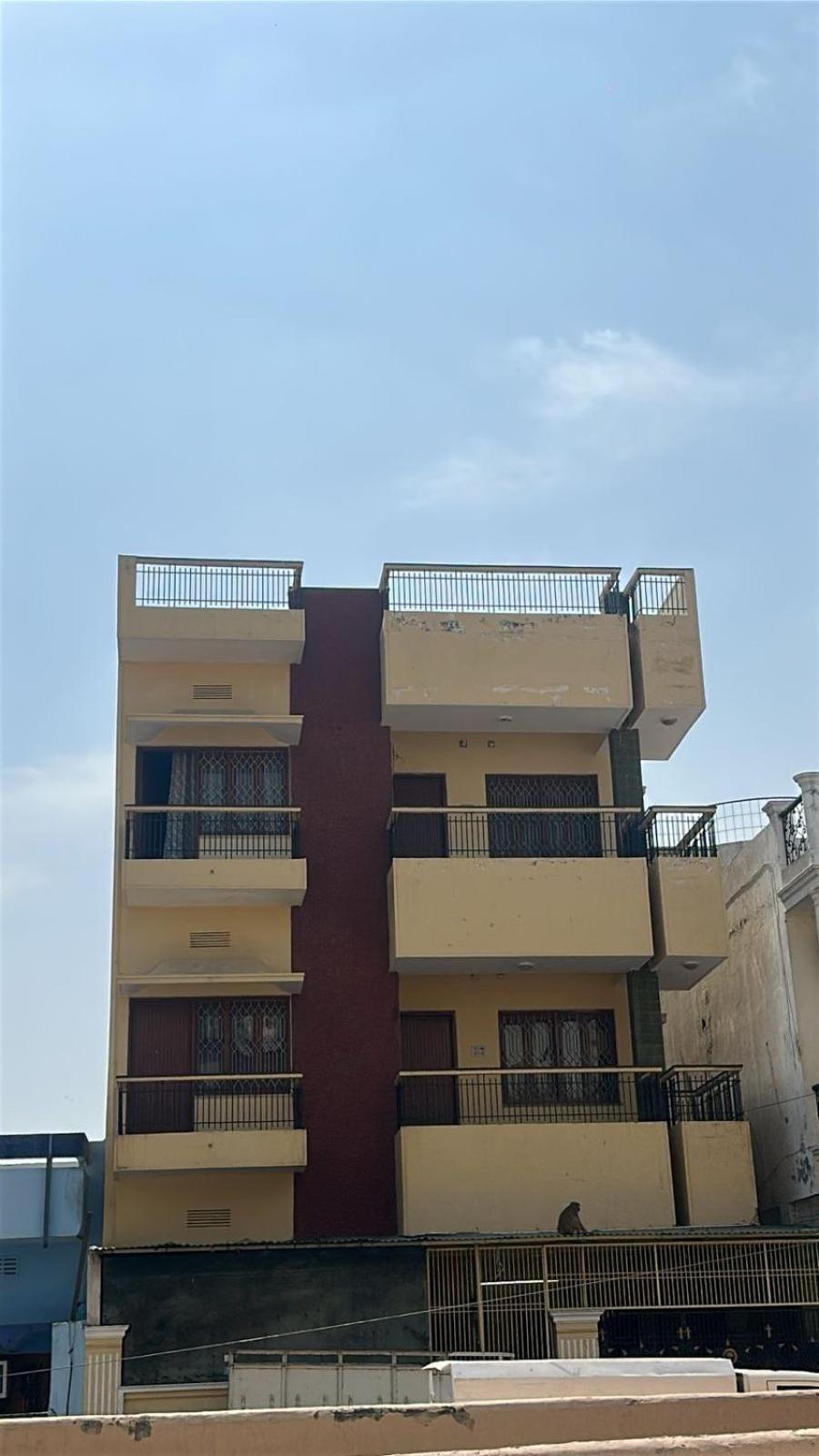 Dhanani Guest house *