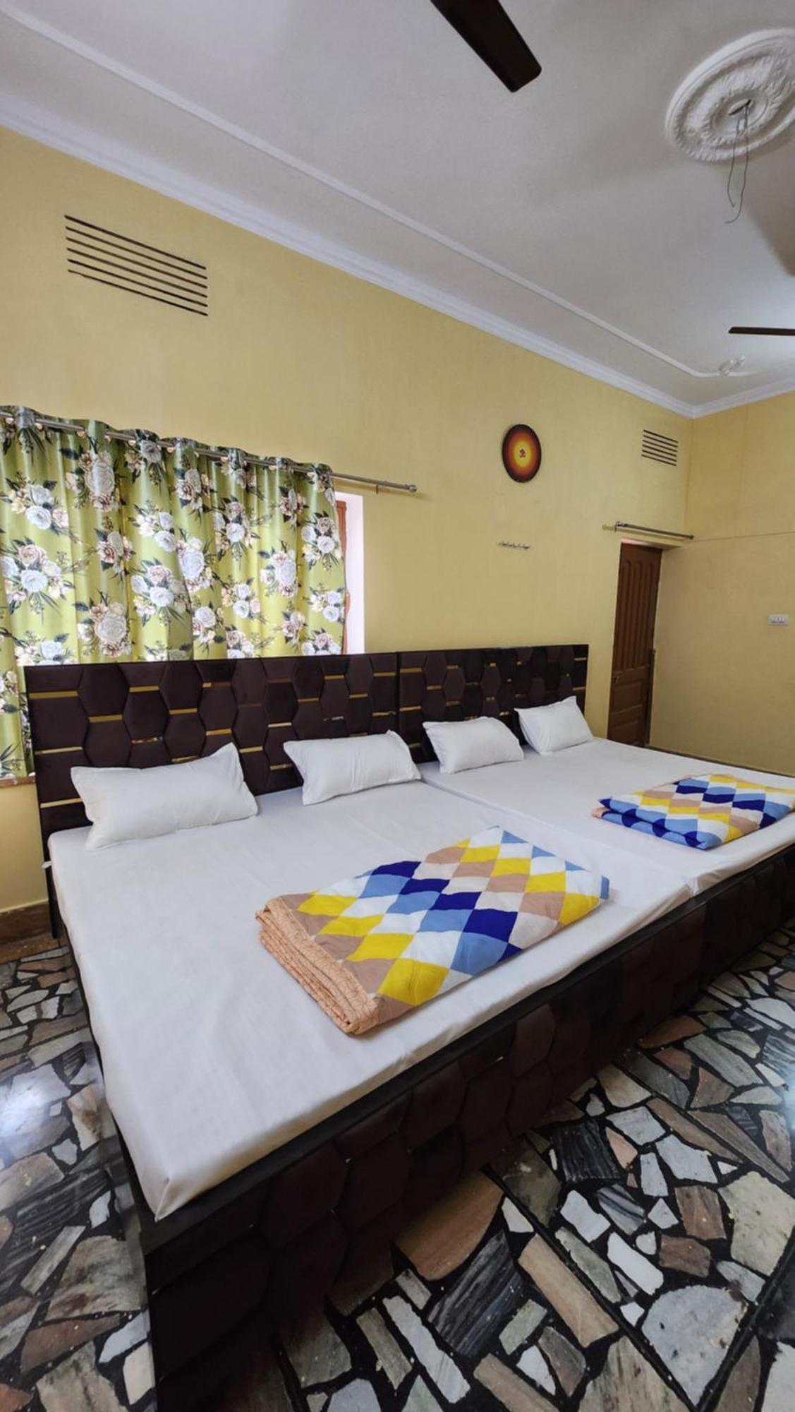 Guest house Dhanani *