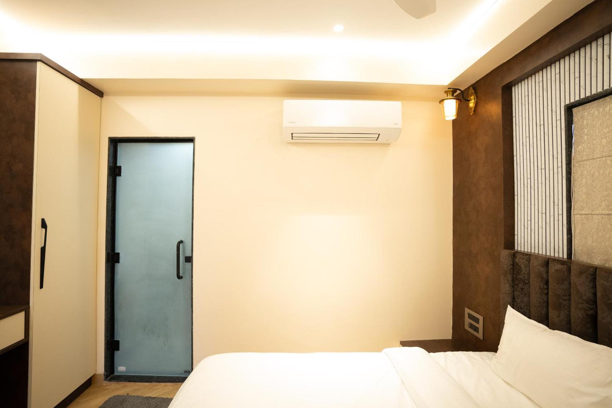 Hotel Sun Shine Palace Varanasi
