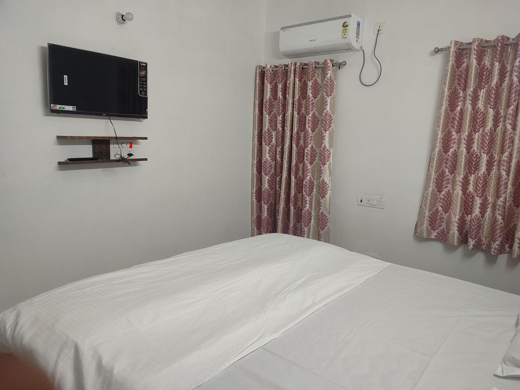Apartment Shivalika