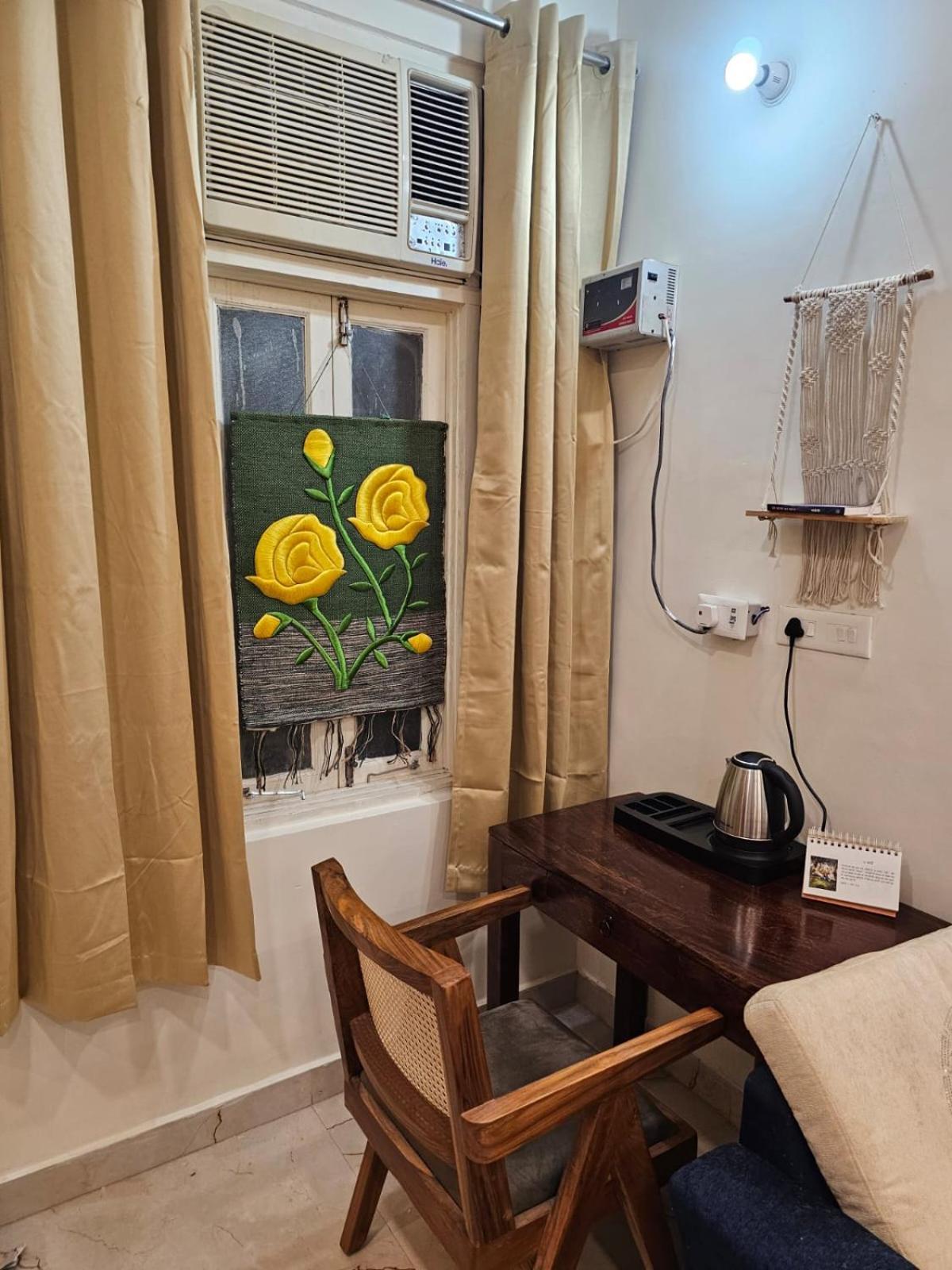 Ganga Ghat 2 Bhk With Kitchen Parking And Lift *