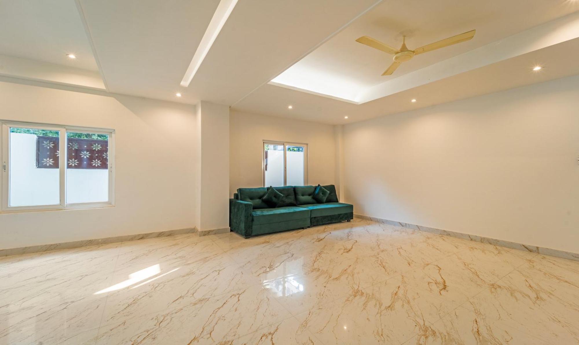 Treebo Raj Palace Hotel 3*