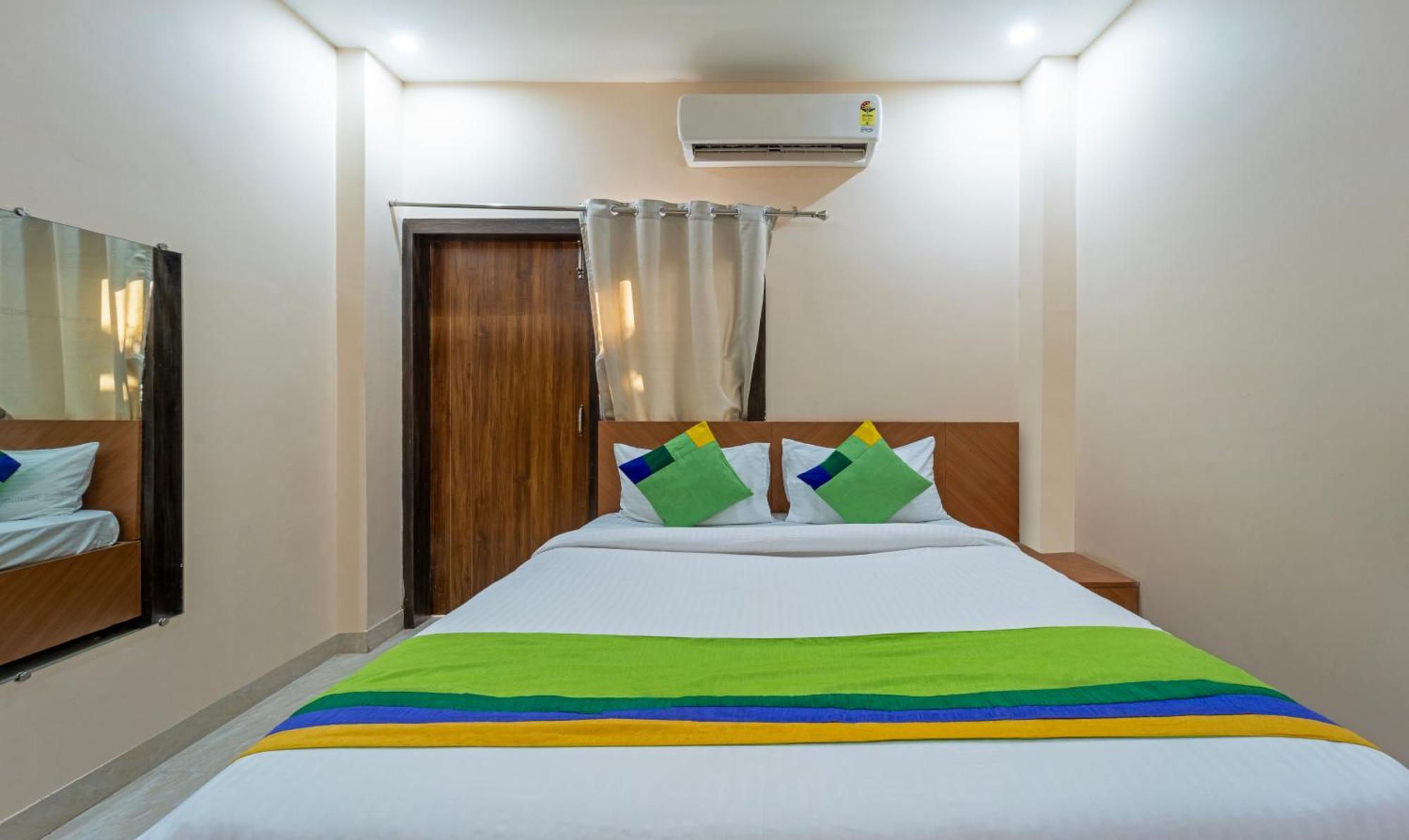 Treebo Raj Palace Hotel Varanasi