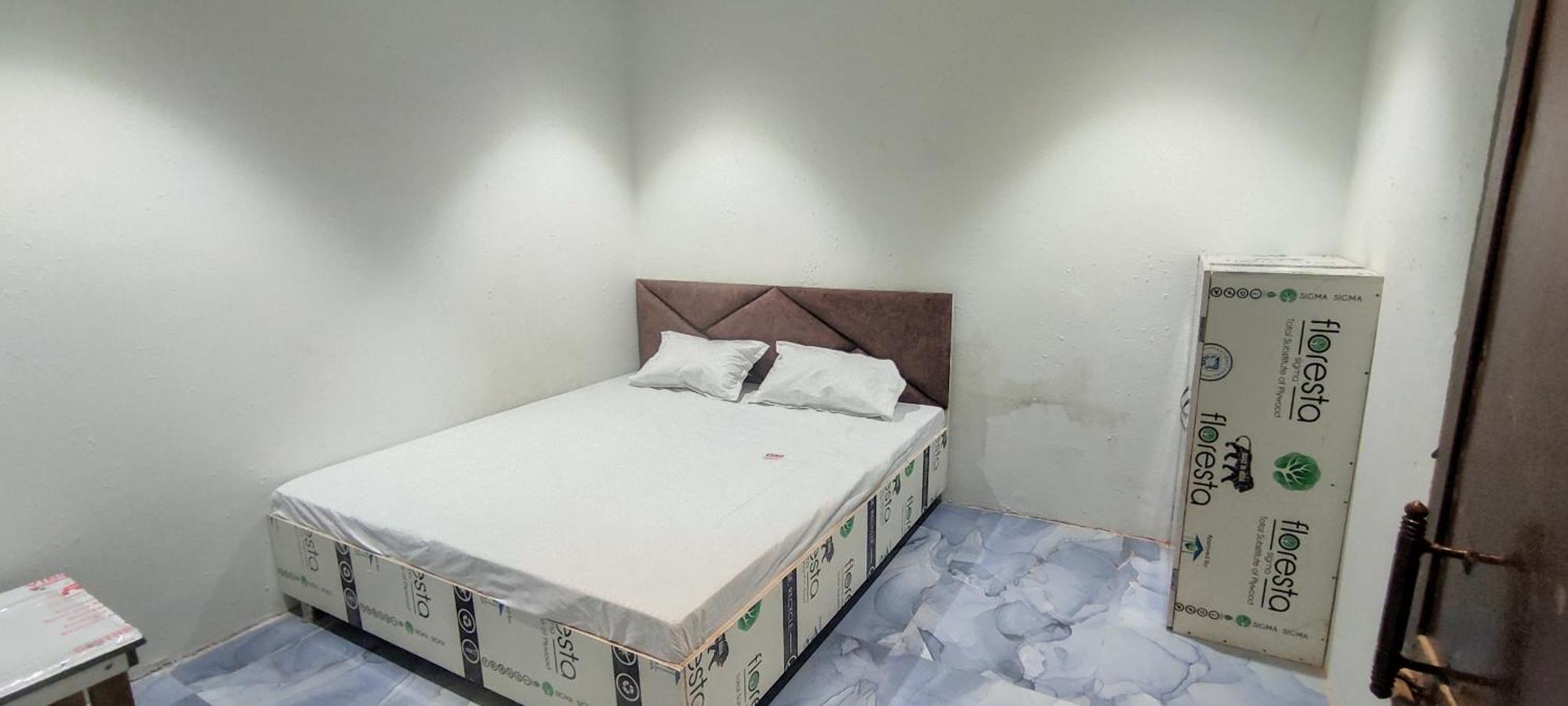 Shiv Kashi Guest house *